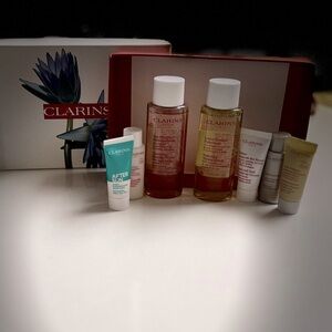 Clarins sample set for 7 pieces for travel